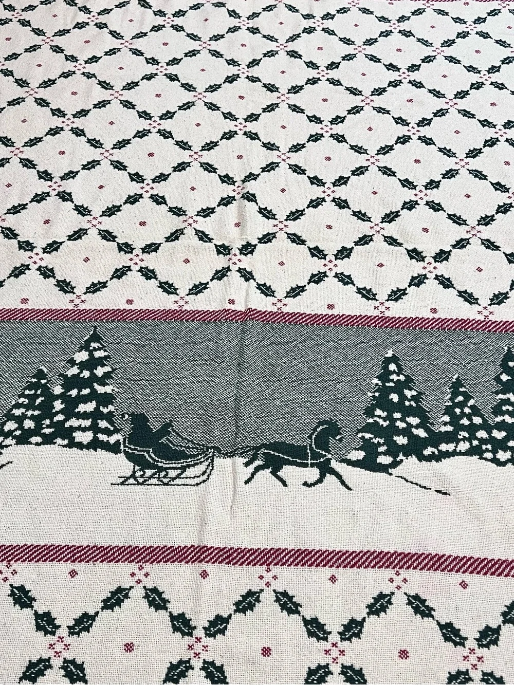 Vintage Christmas Horse Sleigh Woven Throw Blanket Reversible Fringe